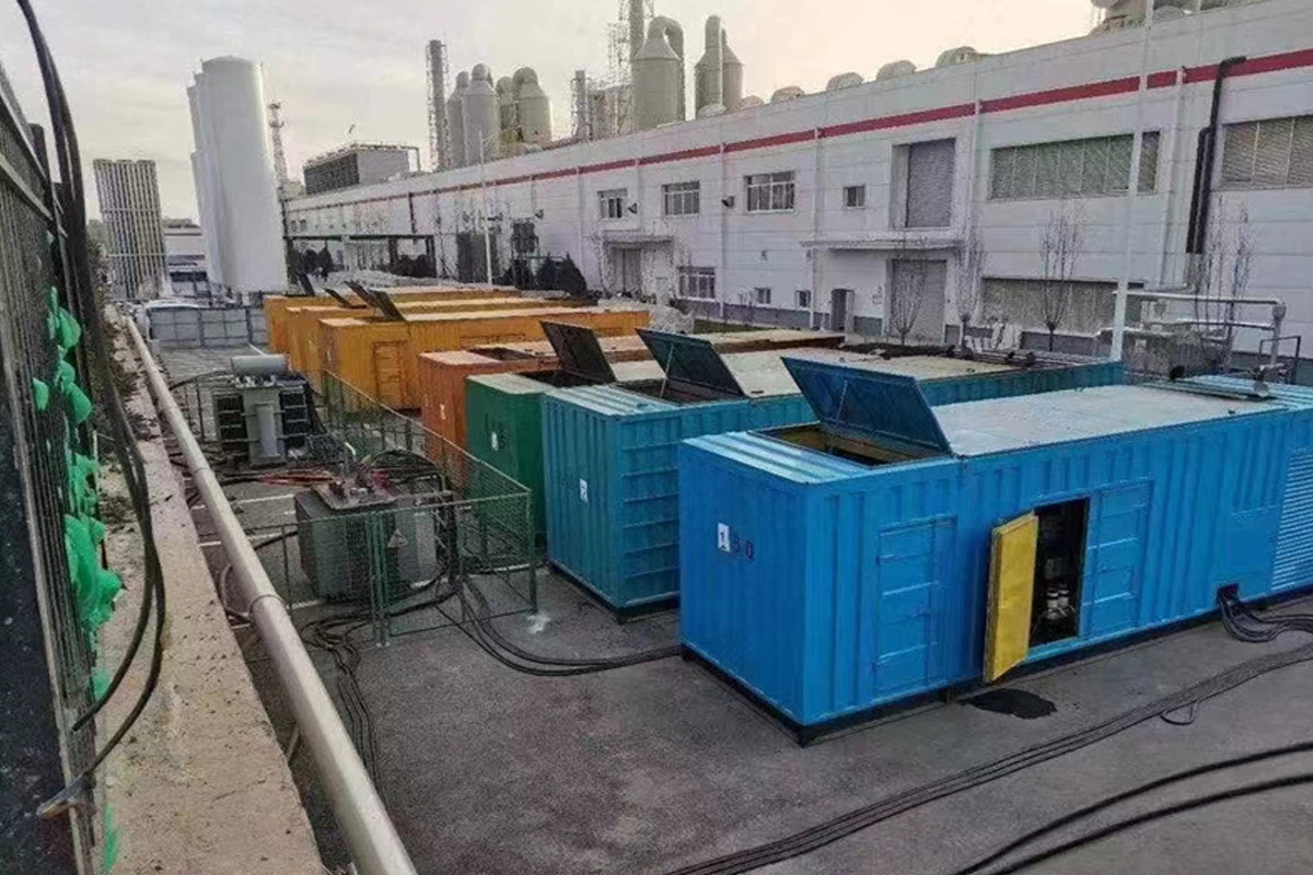 上安乡发电机租赁施工现场